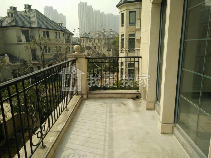 房源描述金都夏宫排屋价格有效期:业主报价可能随时调整,以实时沟通为