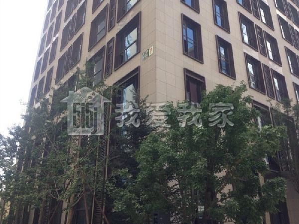 核心卖点楼层好,交通便利,2015年新盘不限购。户型介绍房子朝向;北向,无遮挡,敞亮,光线好,窗户正对花园,园中美景尽收眼底,户型方正, 小区介绍此房所在小区建于2015年。次新房,24小时保安巡逻,安静,环境舒适。 我带看过这个房子,楼层好,交通便利,2015年新盘不限购。 房子朝向;北向,无遮挡,非常敞亮,光线好,窗户正对花园,园中美景尽收眼底,户型方正,保利海德公园位于北三环和北四环之间,此房所在小区建于2015年,小区绿化率30%。24小时保安巡逻,安全,舒适。物业管理严格,小区环境好。 交通出行