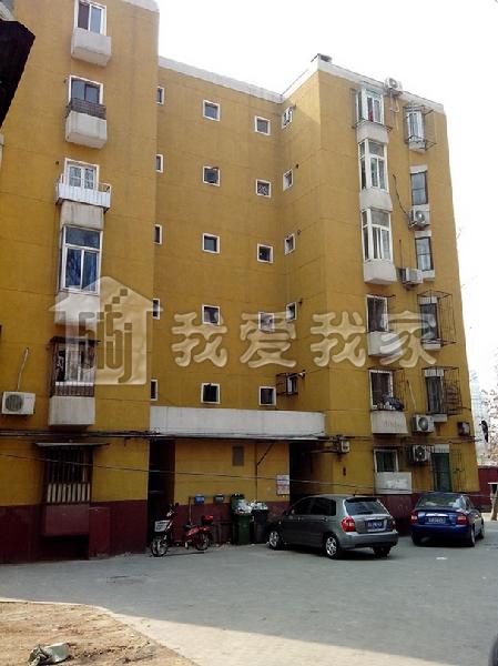 酒仙桥三街坊2室1厅56平米210万