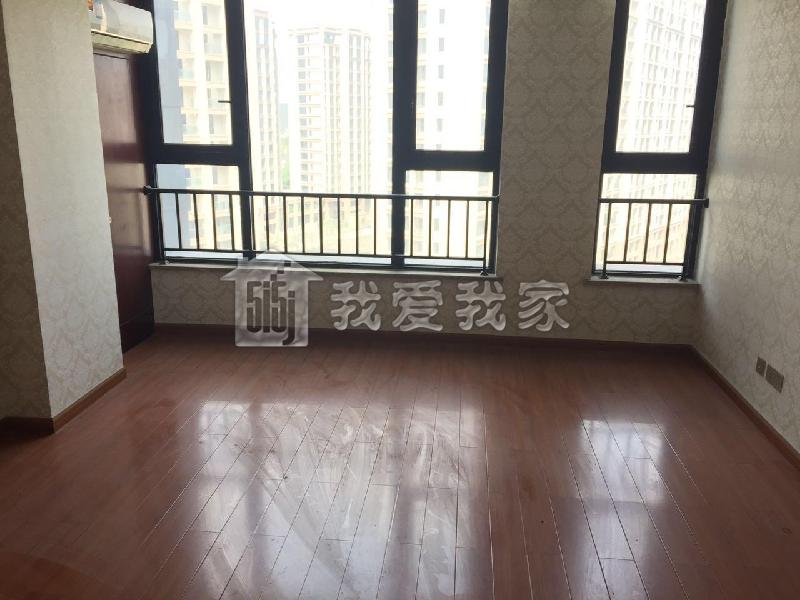 杭州我爱我家克拉公寓 大面积已打通，可自住可办公，精装采光好，户型正气