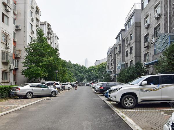 上地东里 1室1厅1卫