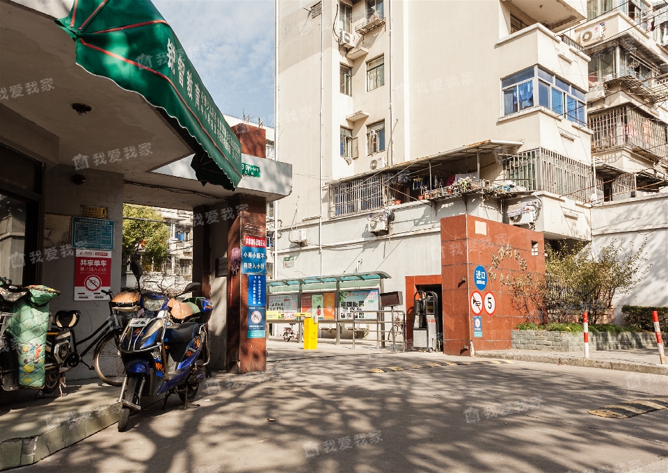 上海金桥新村四街坊-长岛路1203弄