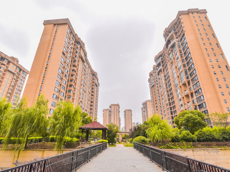 更新时间:2020-12-18 摘要:御苑家园小区位于苏州市相城区,建于2006