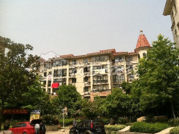 市政天元城摩登道小区隶属于南京市江宁区竹山路商圈优质小区,开发商