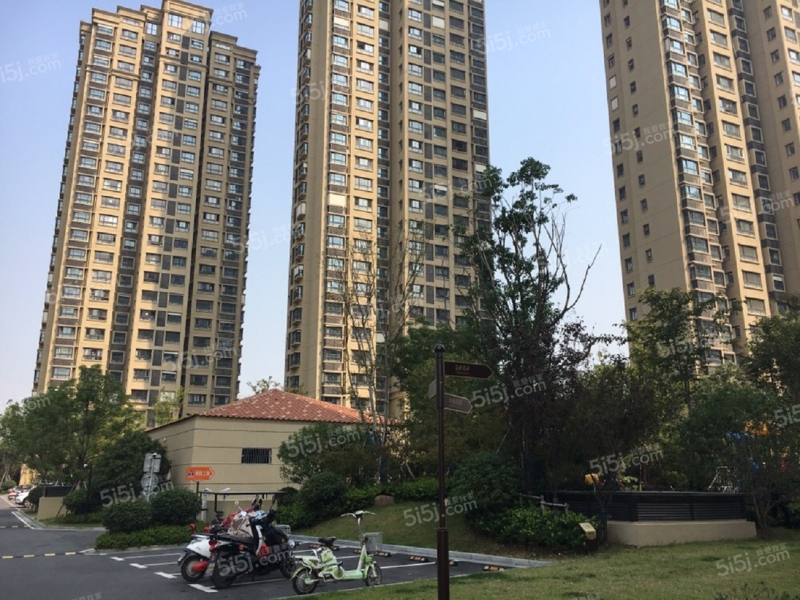 遠洋綠地雲峰公館怎麼樣南京遠洋綠地雲峰公館房價房源地址戶型圖周邊