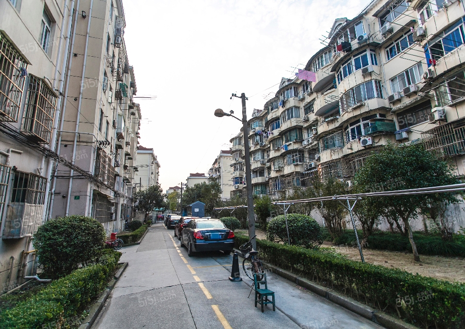 凌兆新村凌兆路586弄