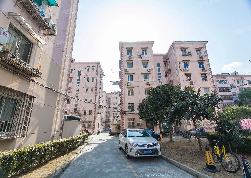 凌兆新村上浦路201弄