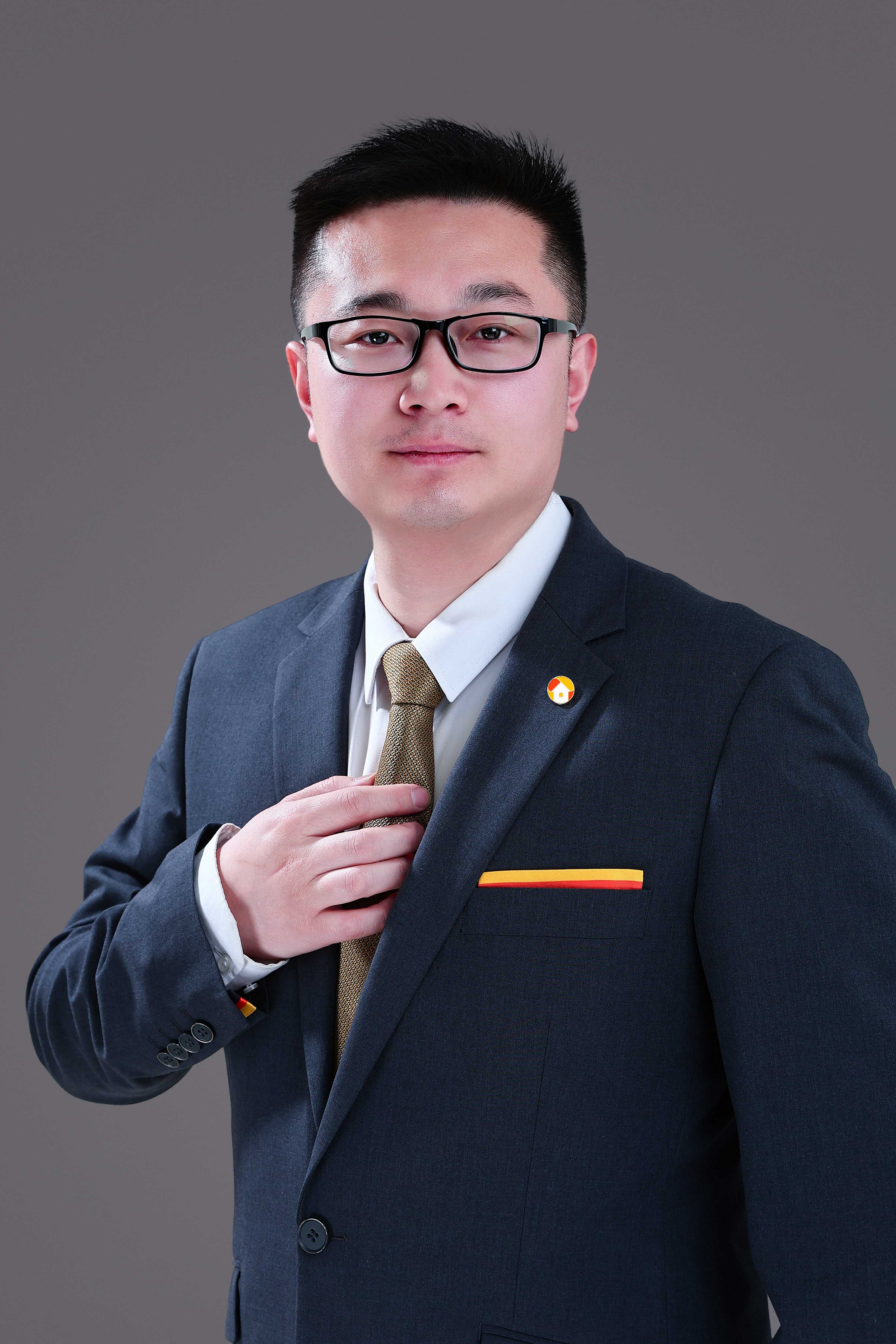 经纪人张军民