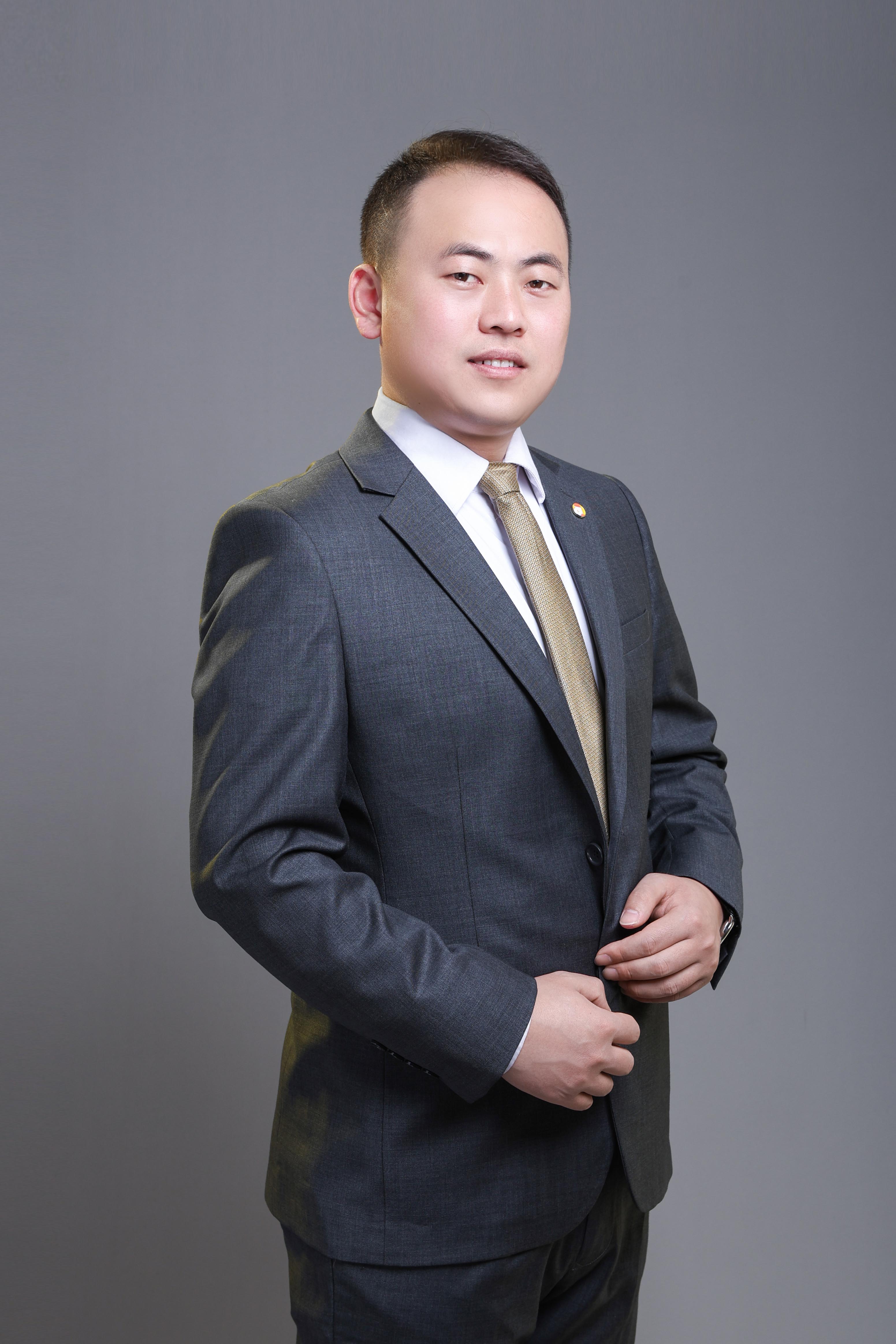 经纪人张伟华