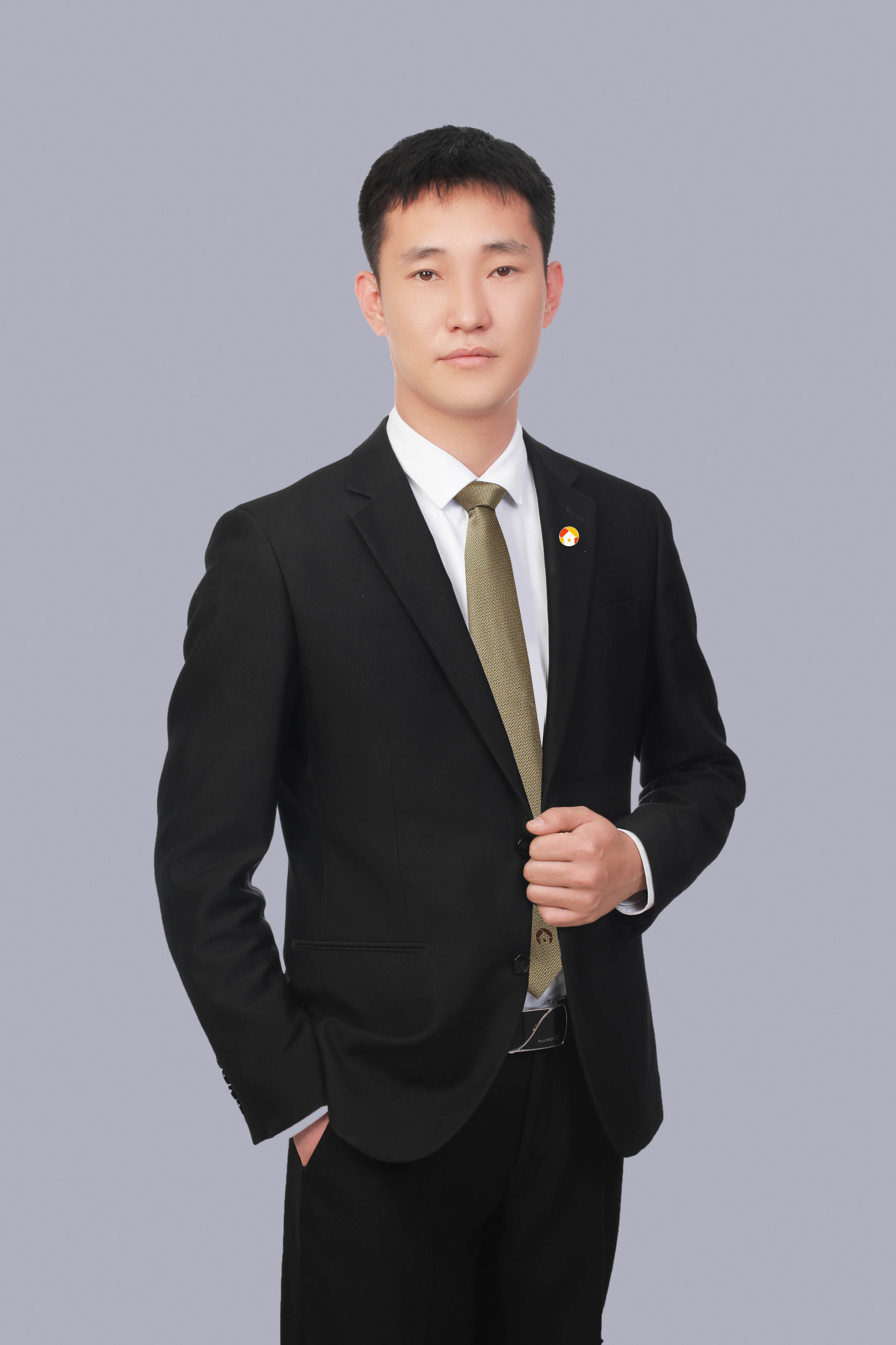 经纪人李鑫