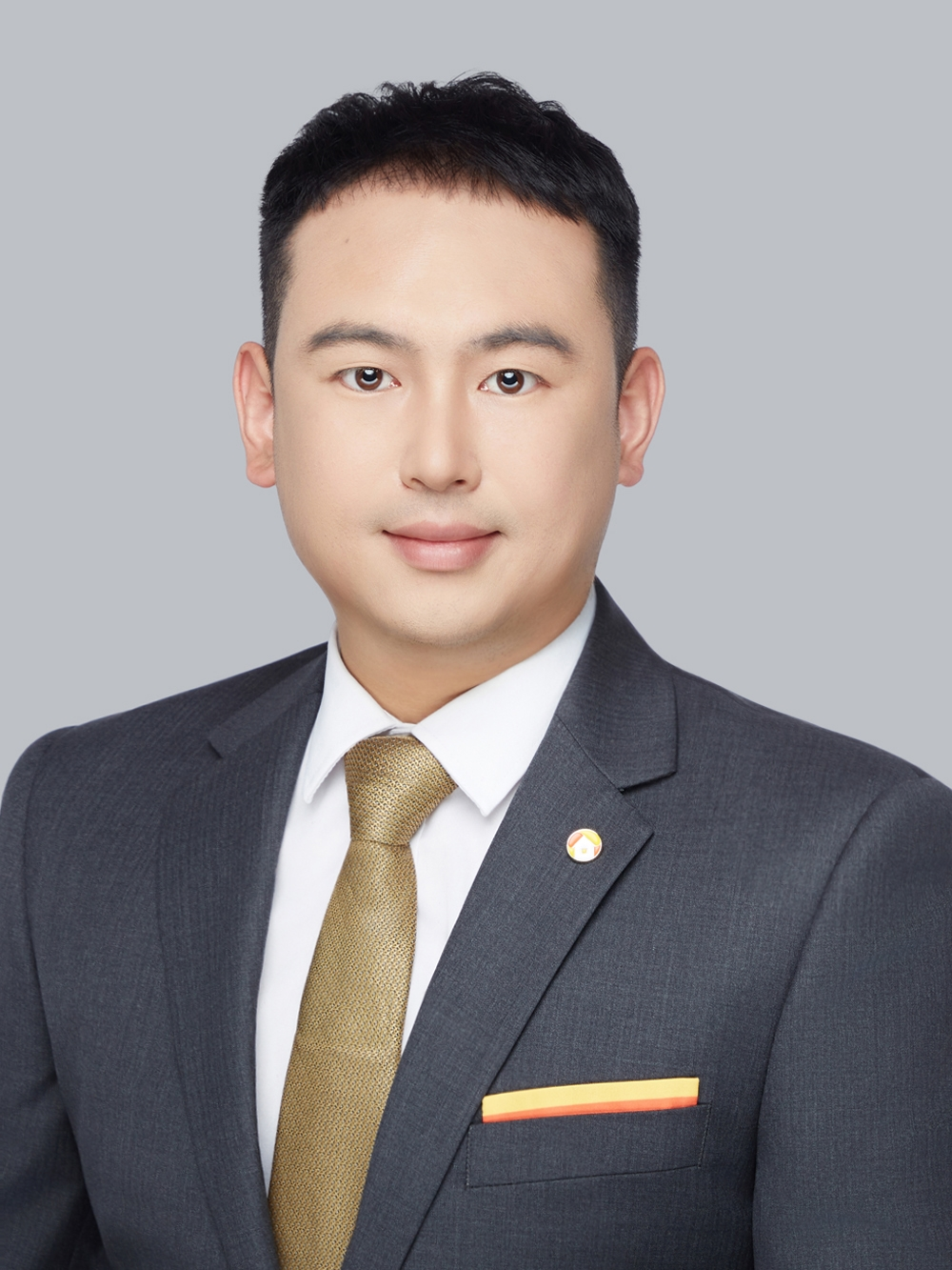 经纪人李兴