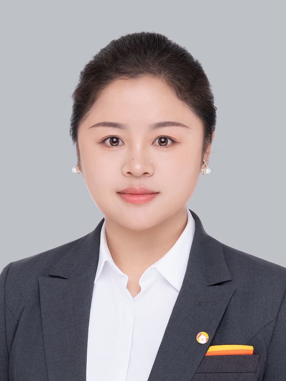 经纪人任丹丹