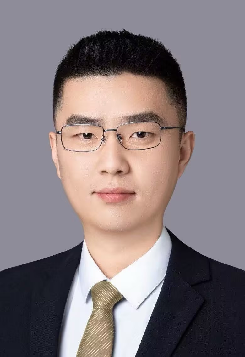 经纪人梁修银