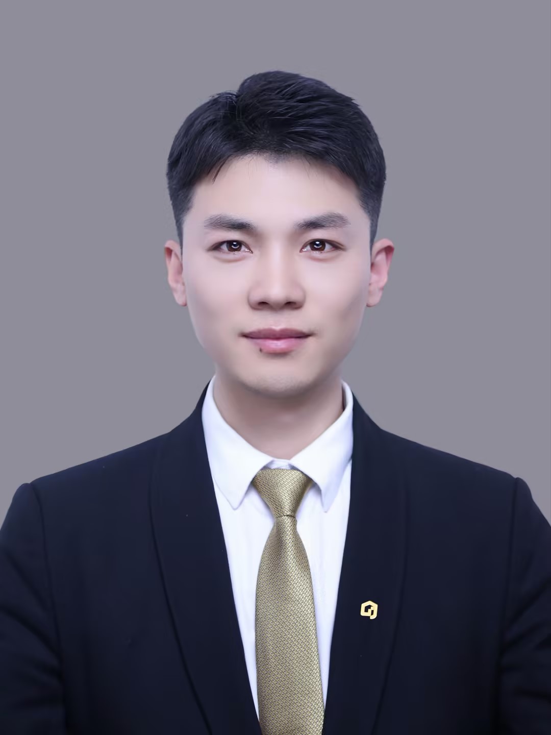 我爱我家经纪人李鹏飞