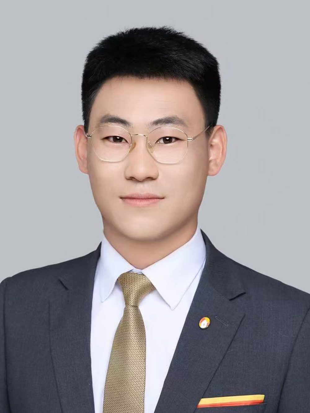 我爱我家经纪人吕鸿亮