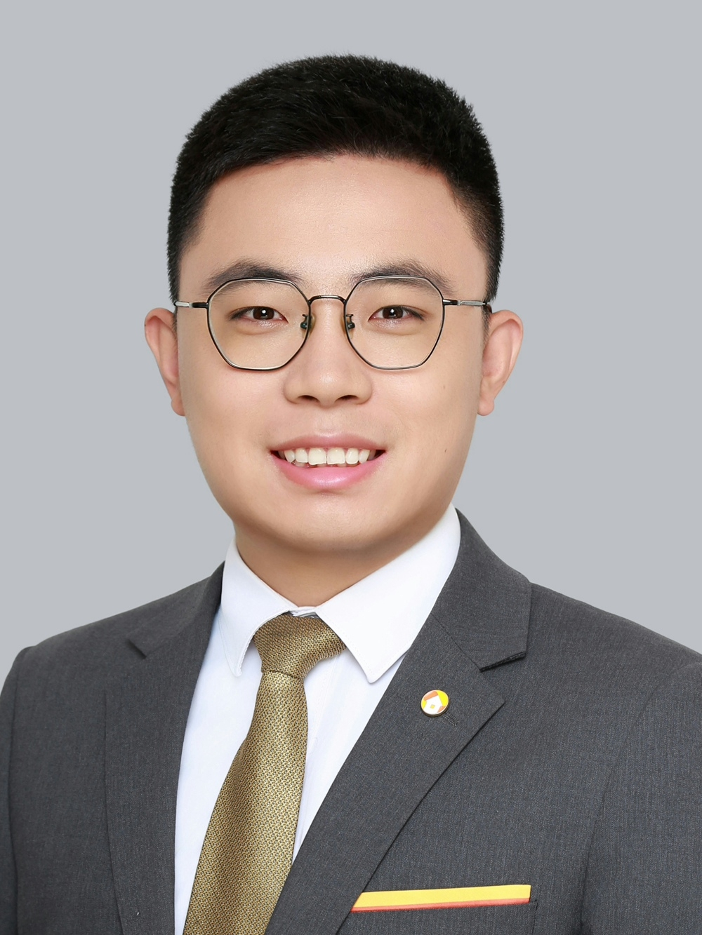 我爱我家经纪人李鹏