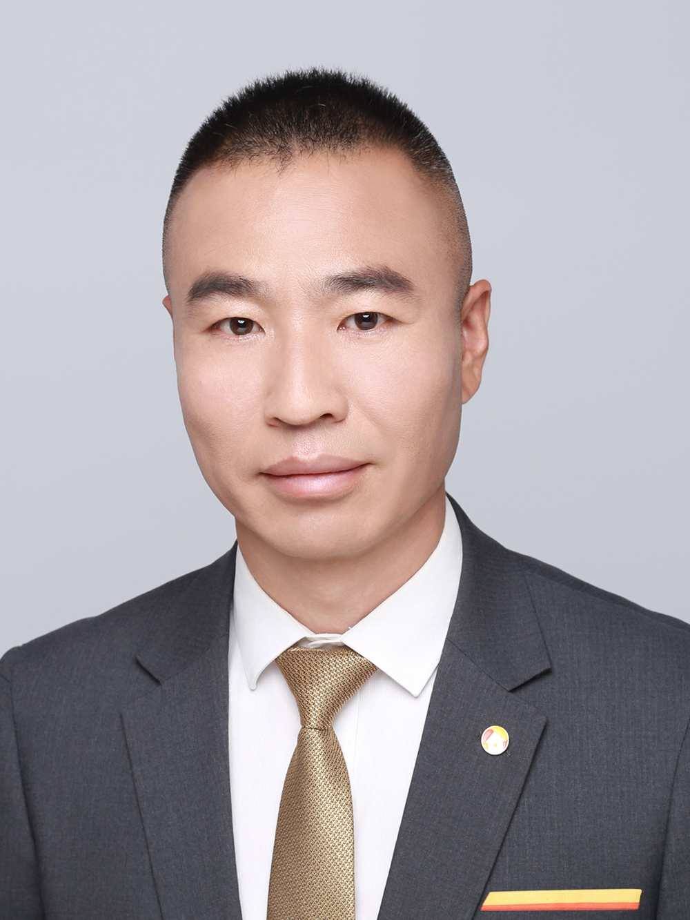 李志华