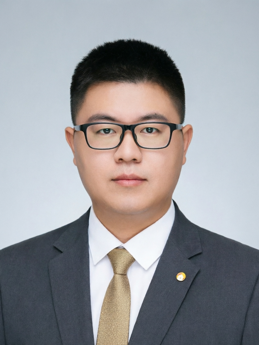 经纪人王启龙