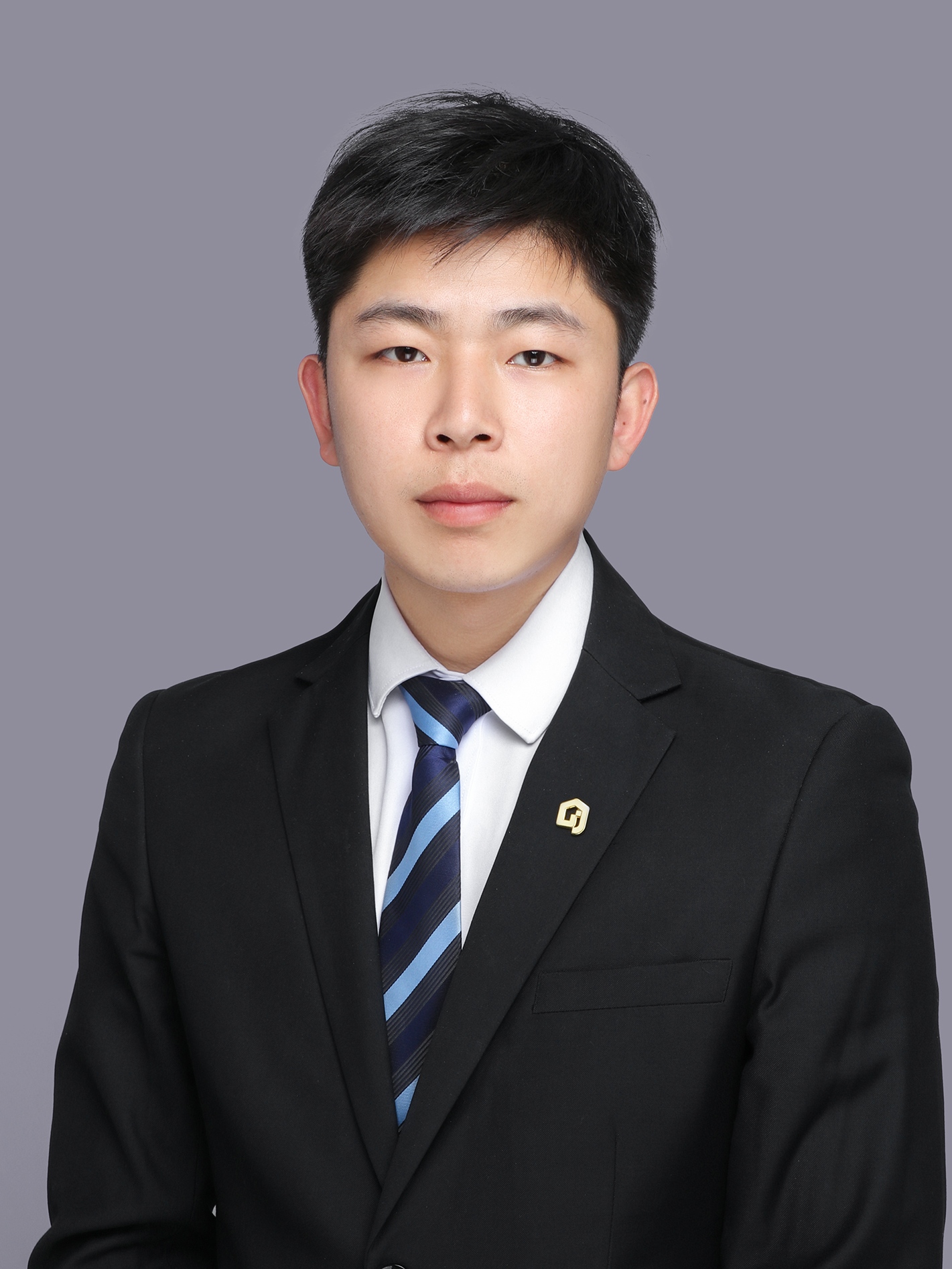 经纪人周建鑫