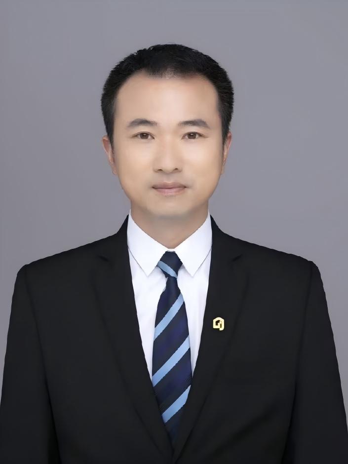 经纪人周志丹
