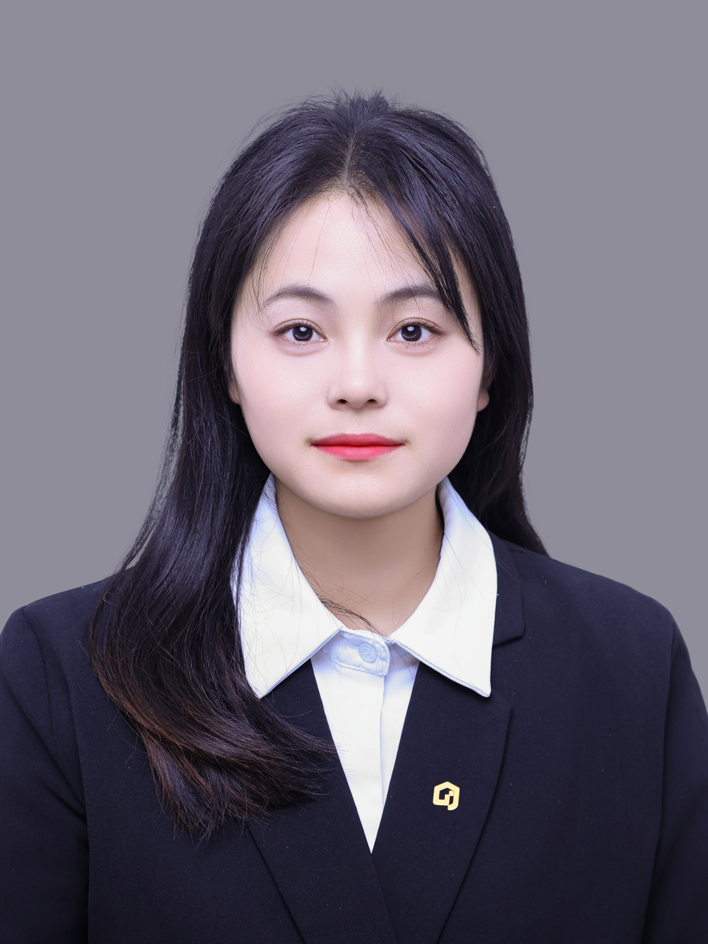 我爱我家经纪人李怡宁