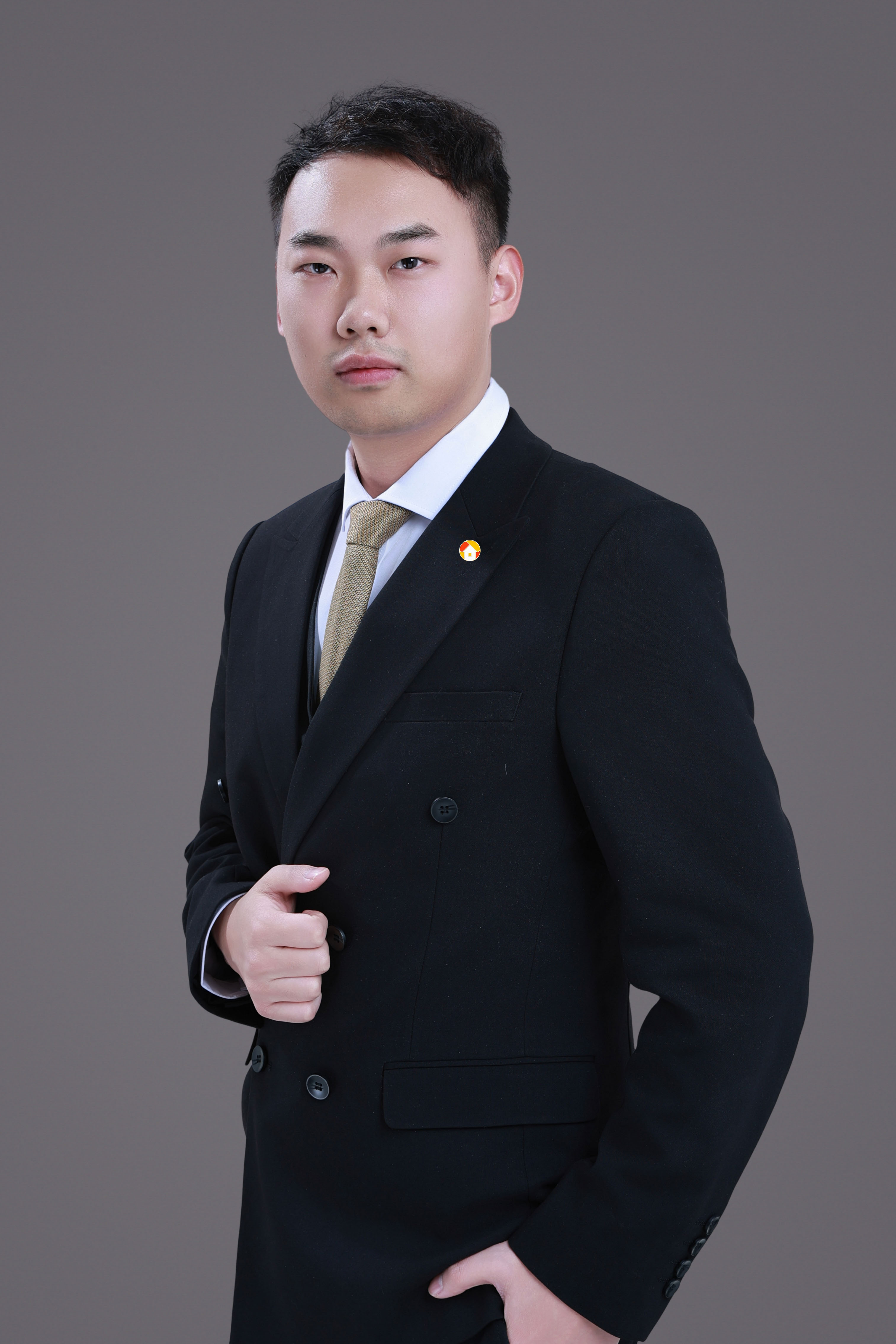 经纪人霍子健