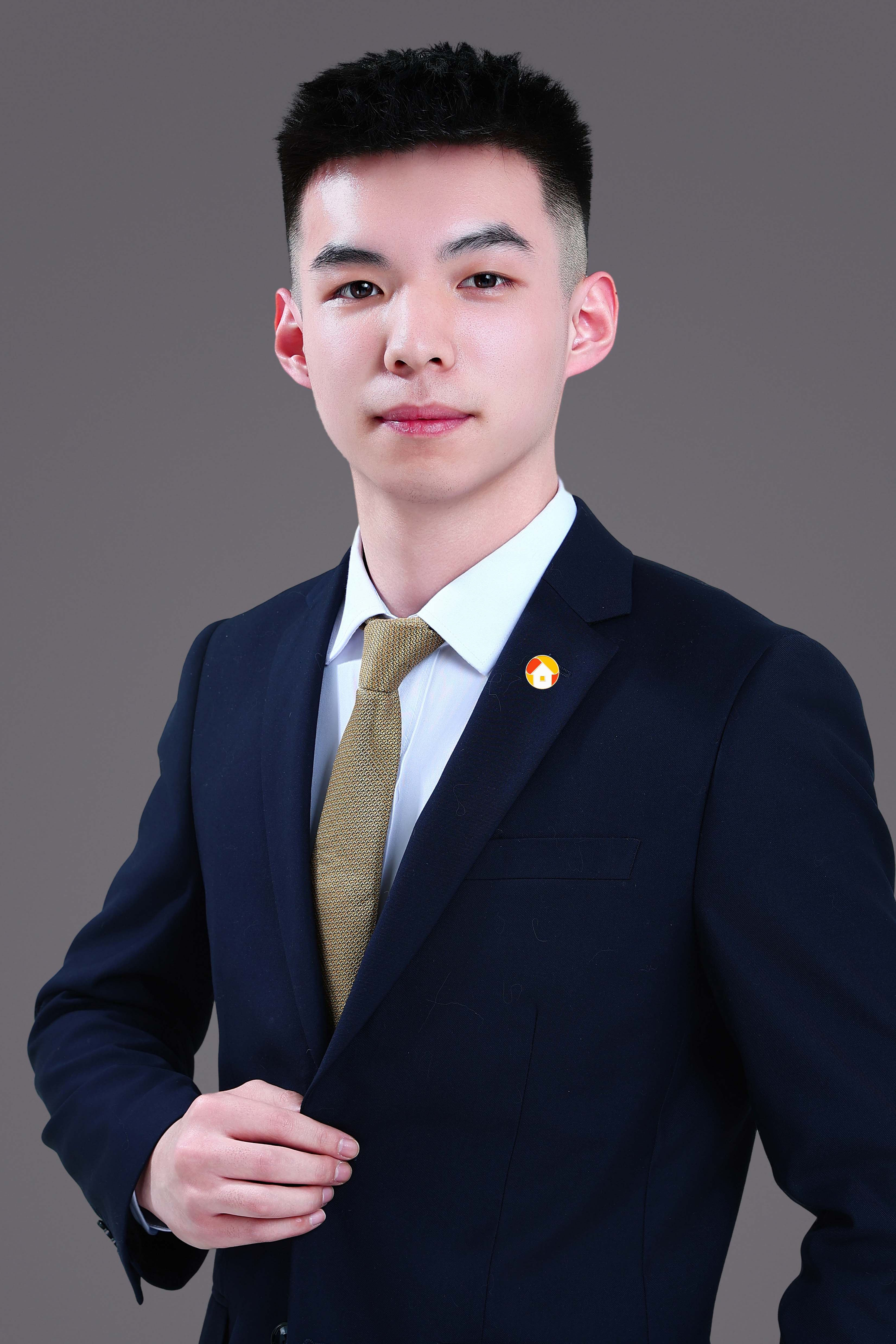 我爱我家经纪人丁煦