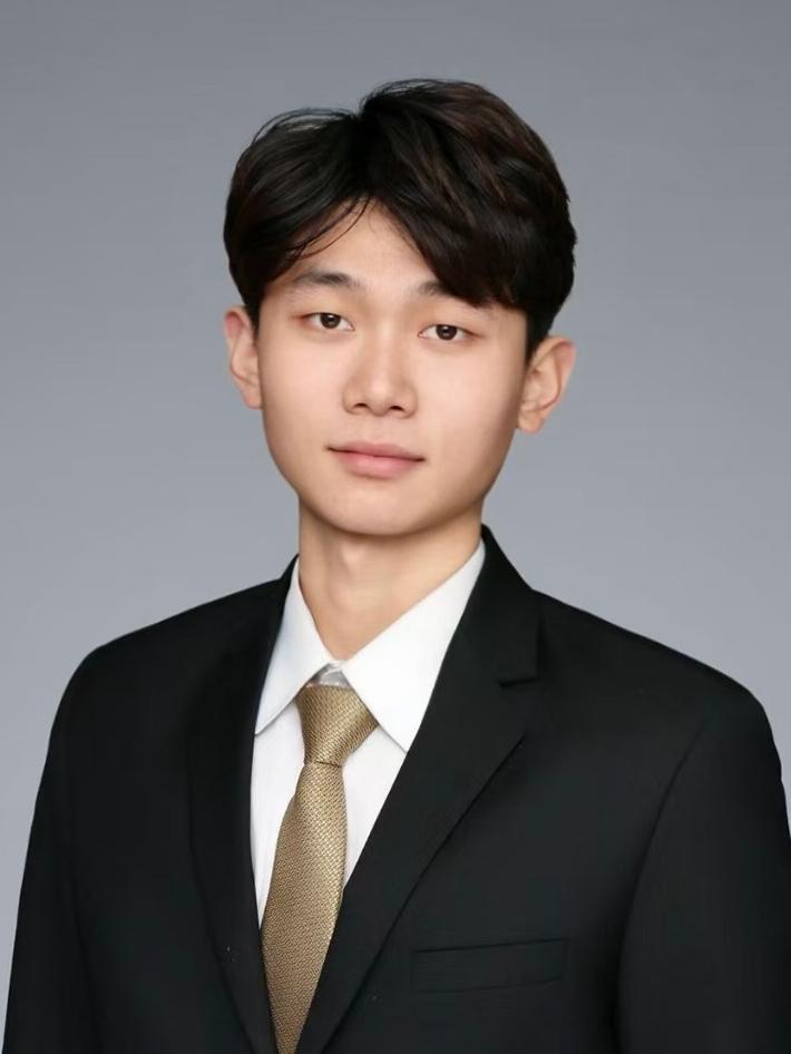 我爱我家经纪人李承豪