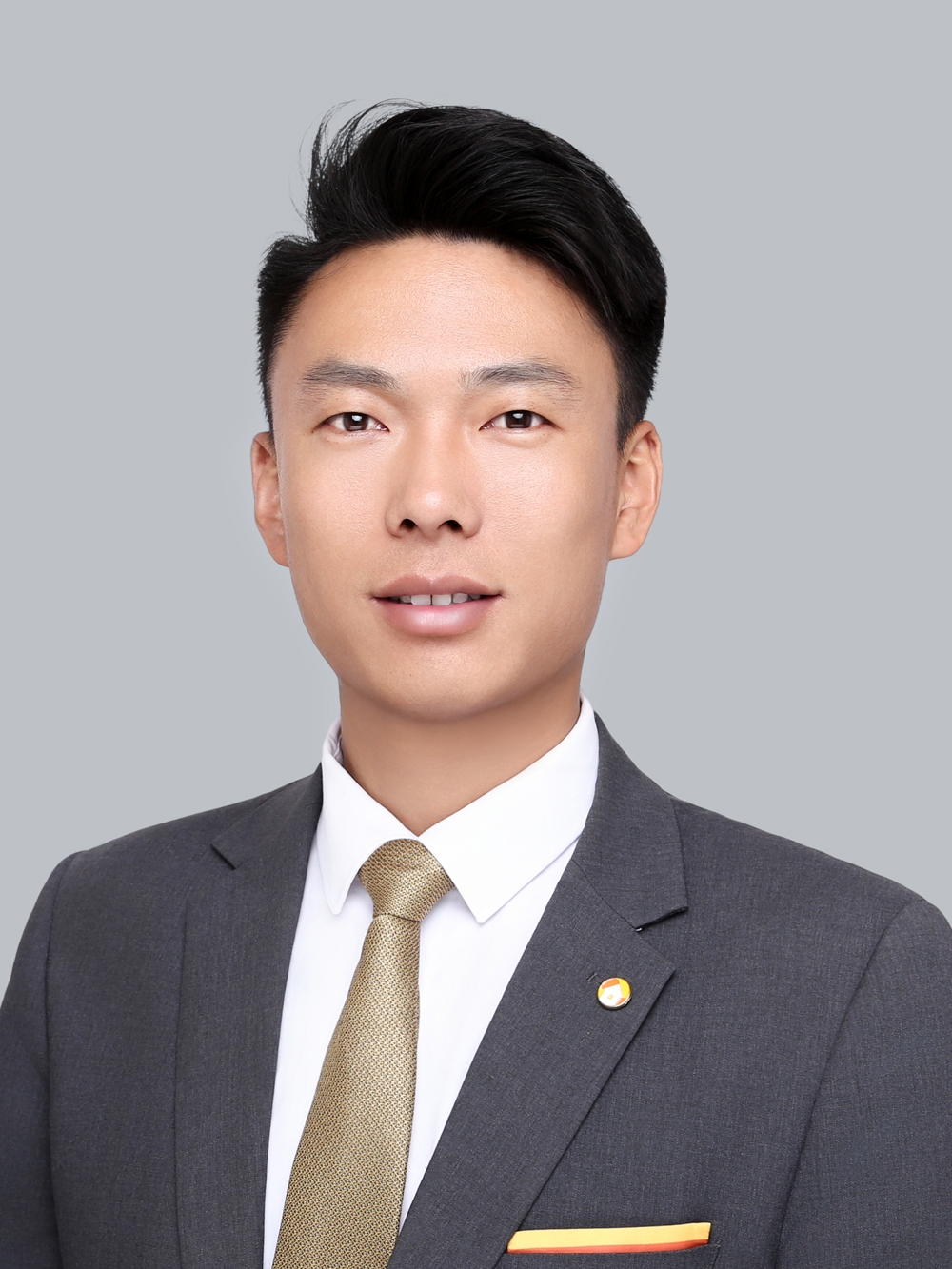 我爱我家经纪人杨富兵
