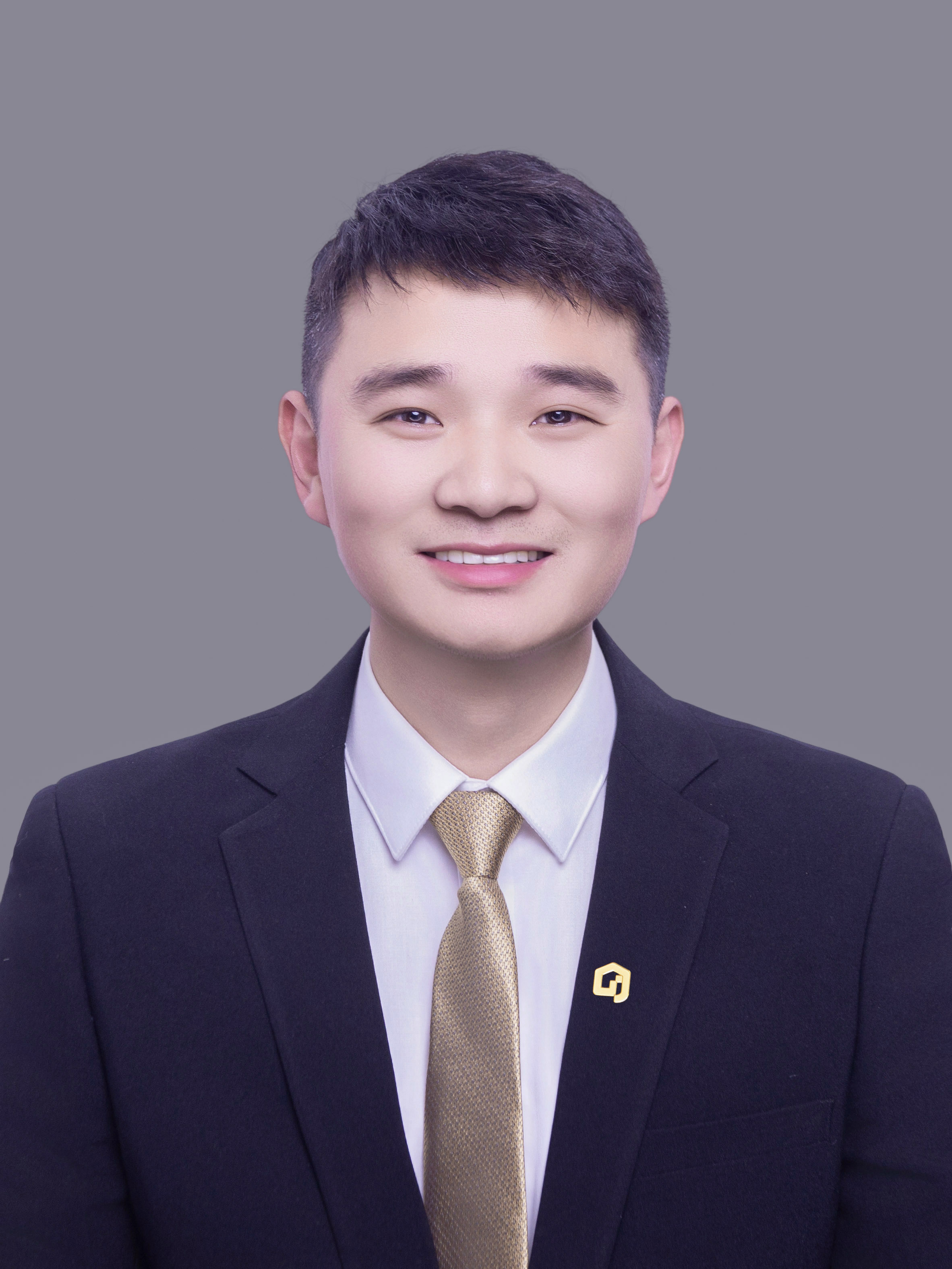 我爱我家经纪人李支援