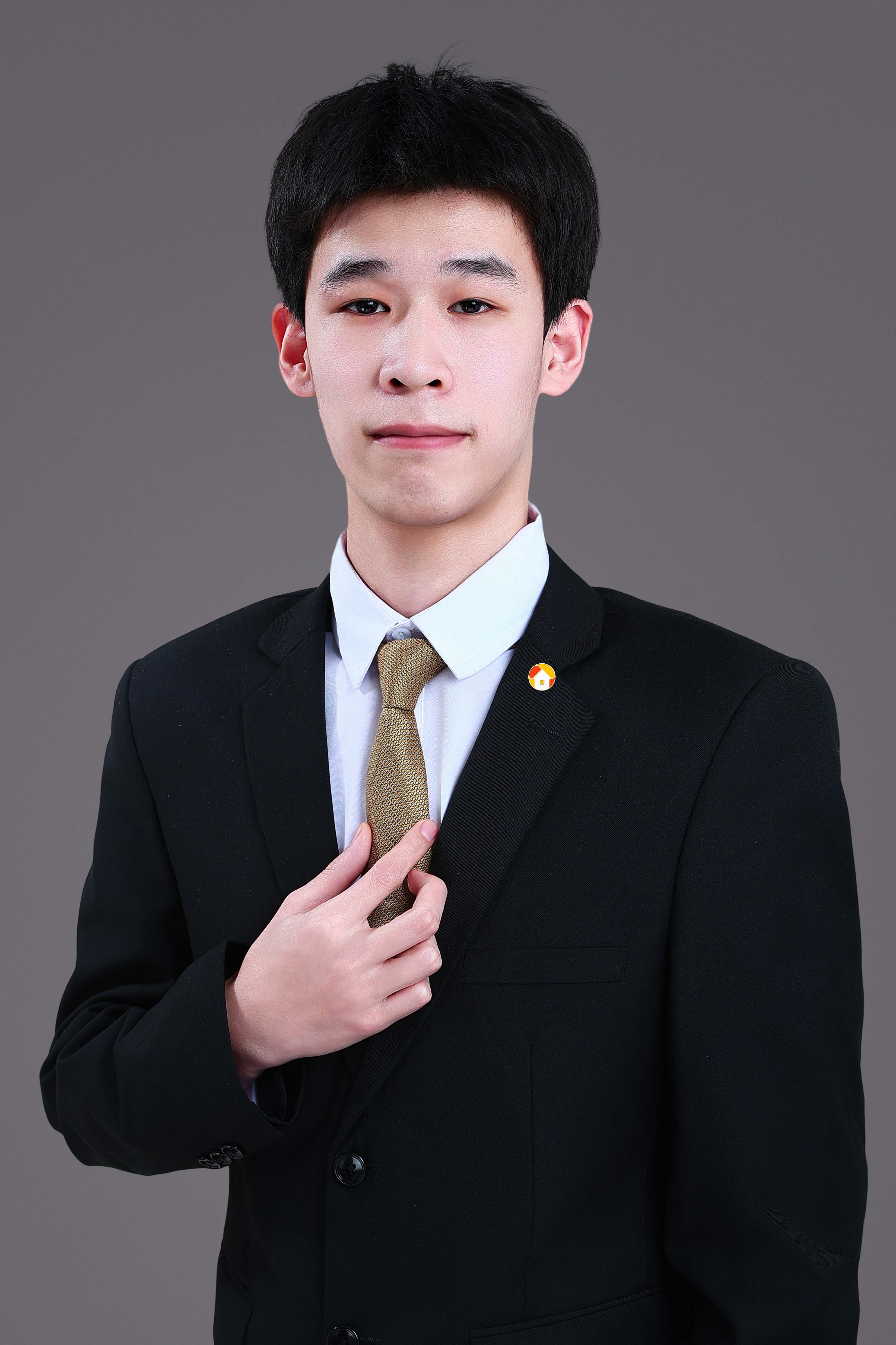 经纪人衡国璇
