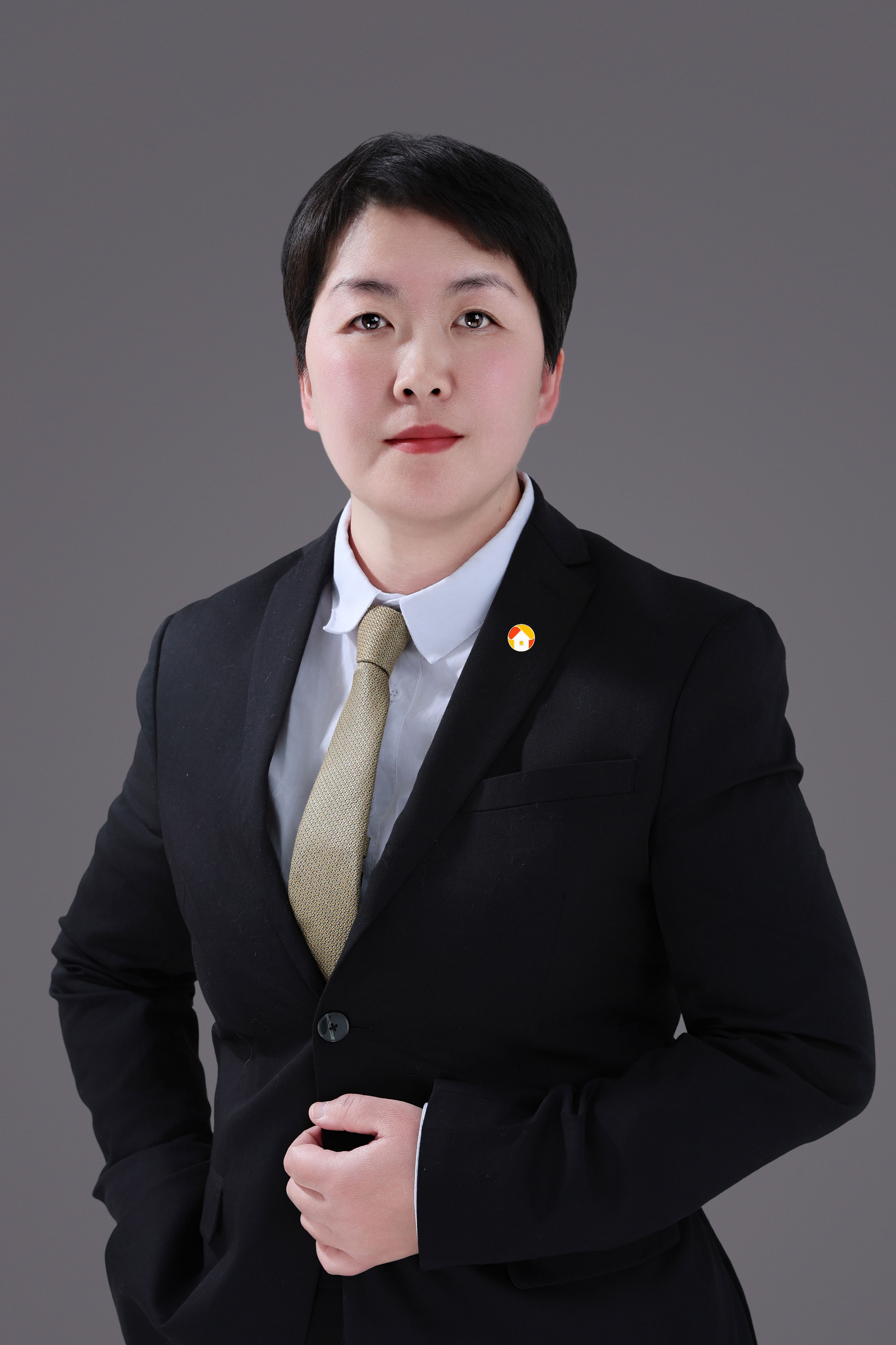 我爱我家经纪人石颖