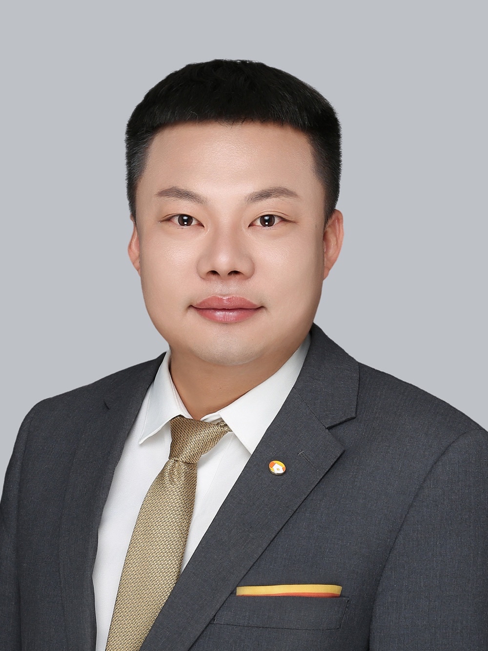经纪人张帆