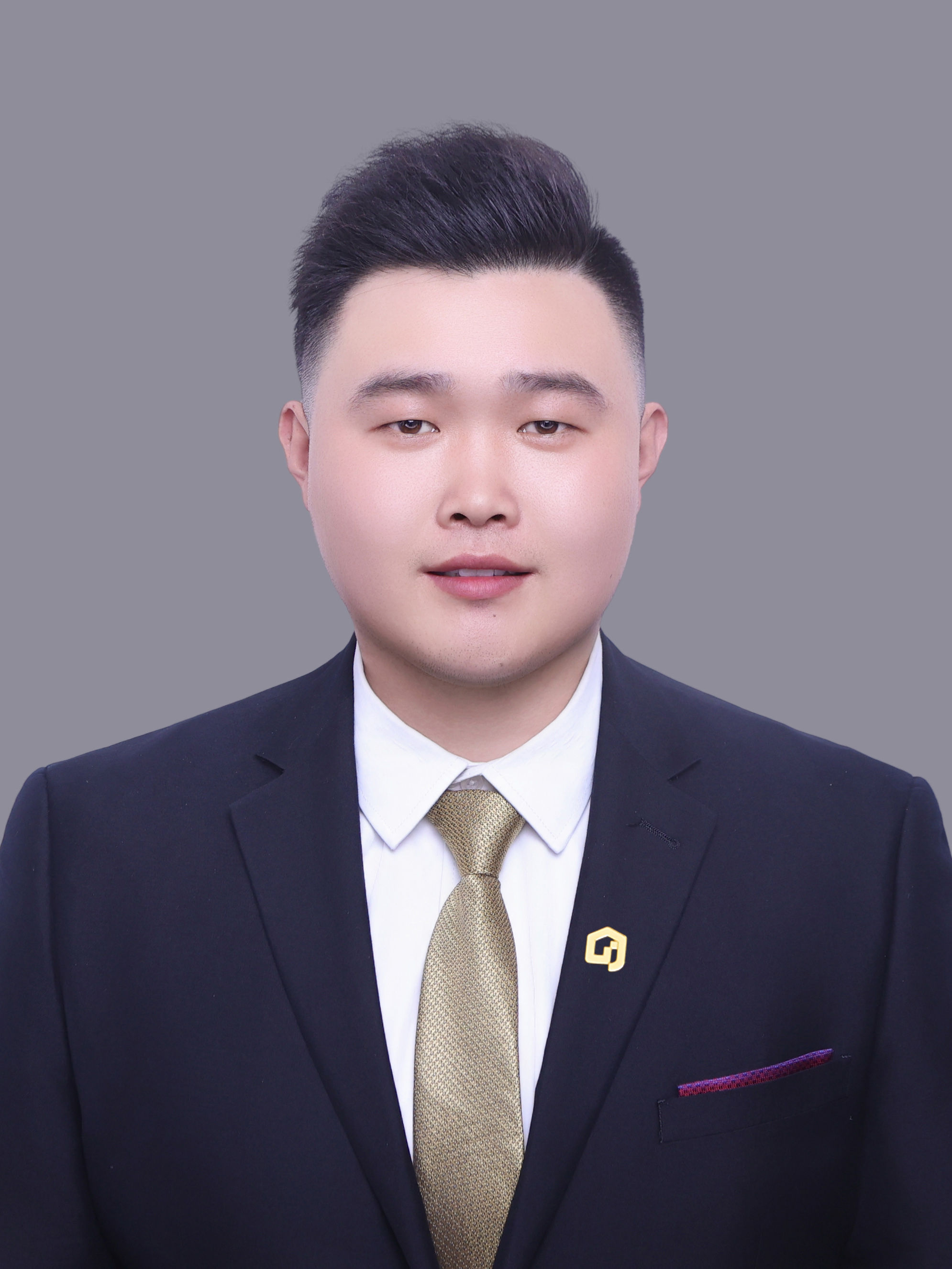 我爱我家经纪人王亚威
