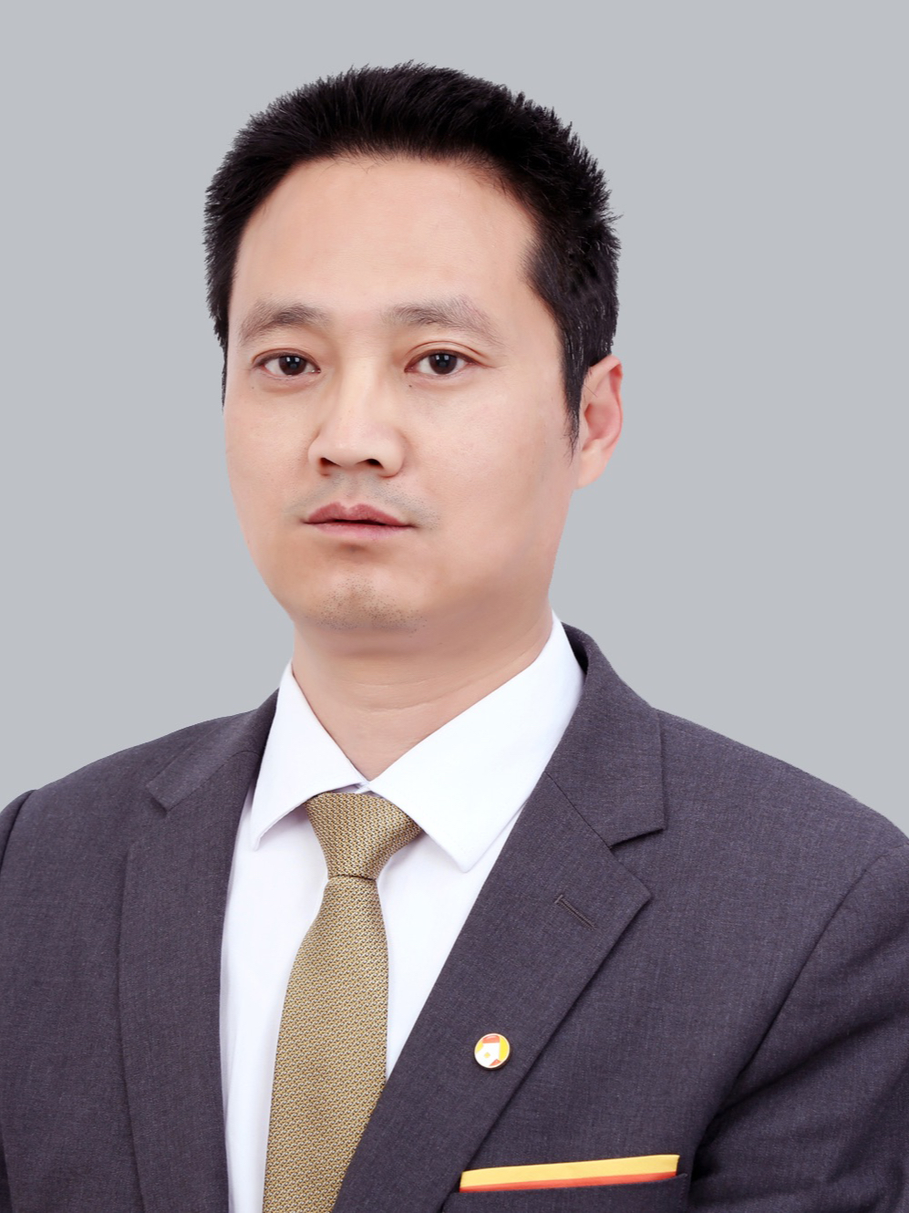 我爱我家经纪人高显利