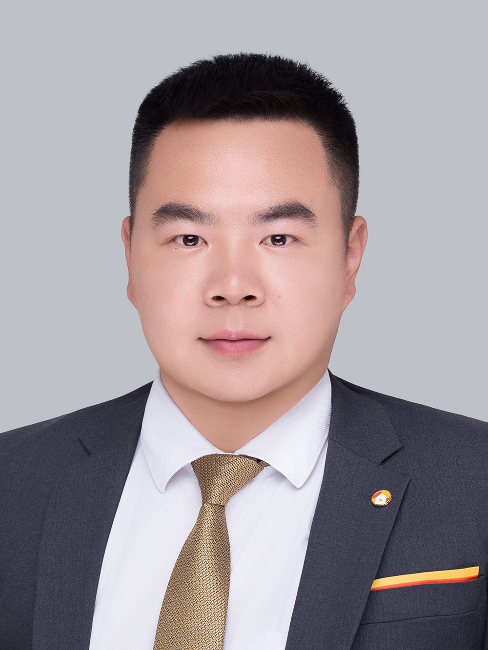 我爱我家经纪人李亚锋