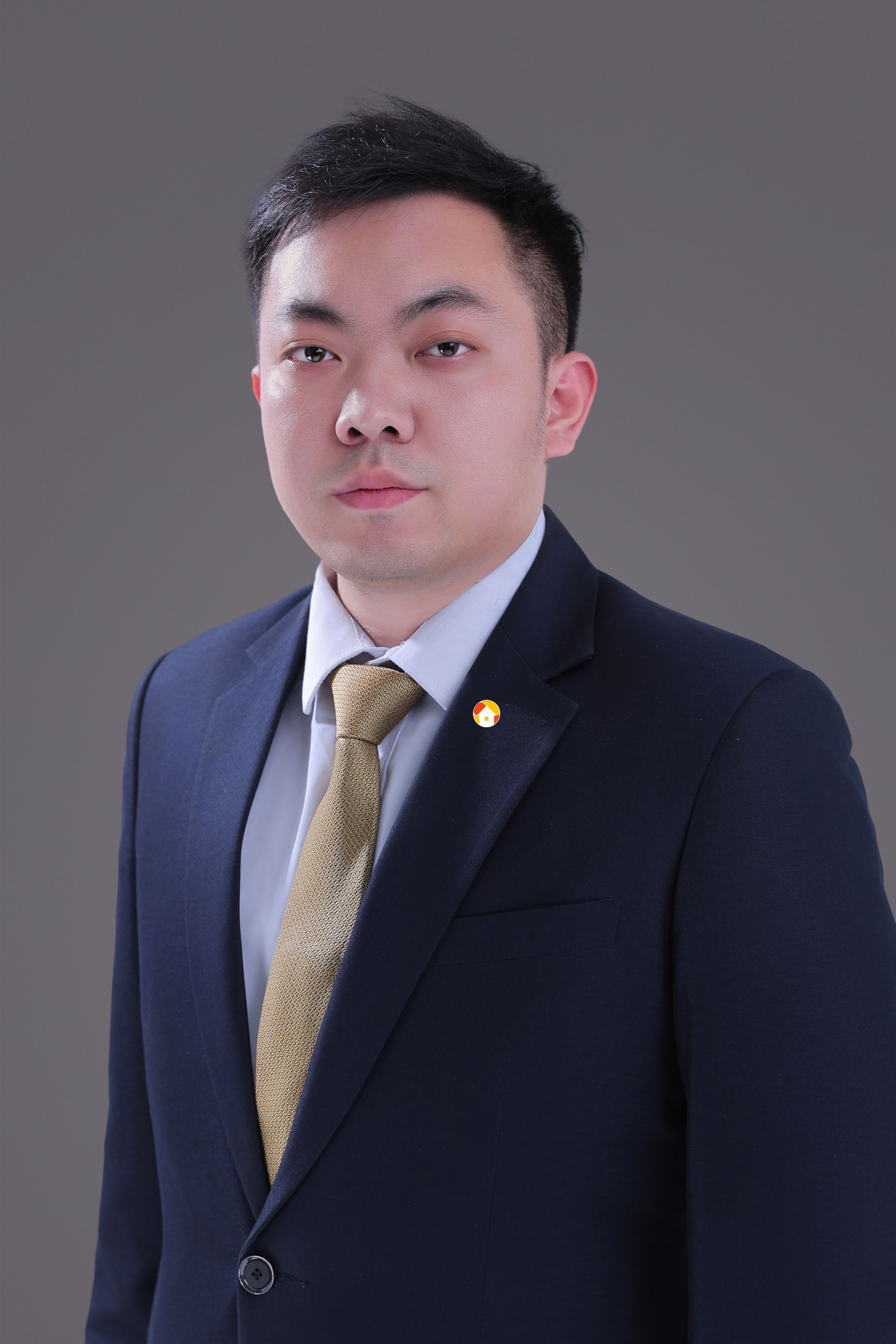 我爱我家经纪人王鹏