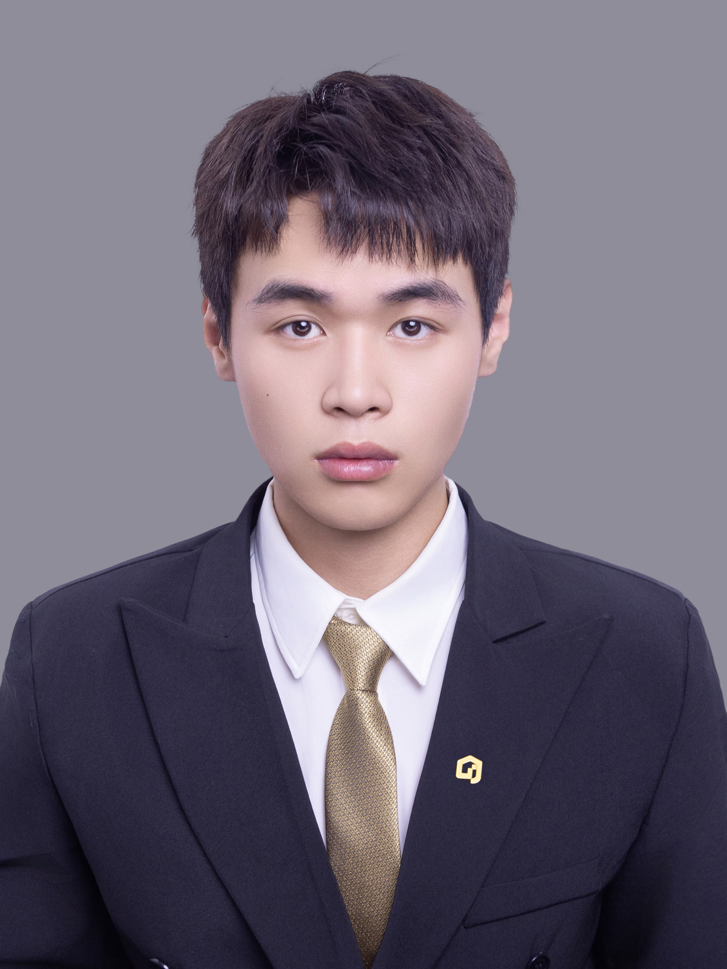 我爱我家经纪人毛鑫超