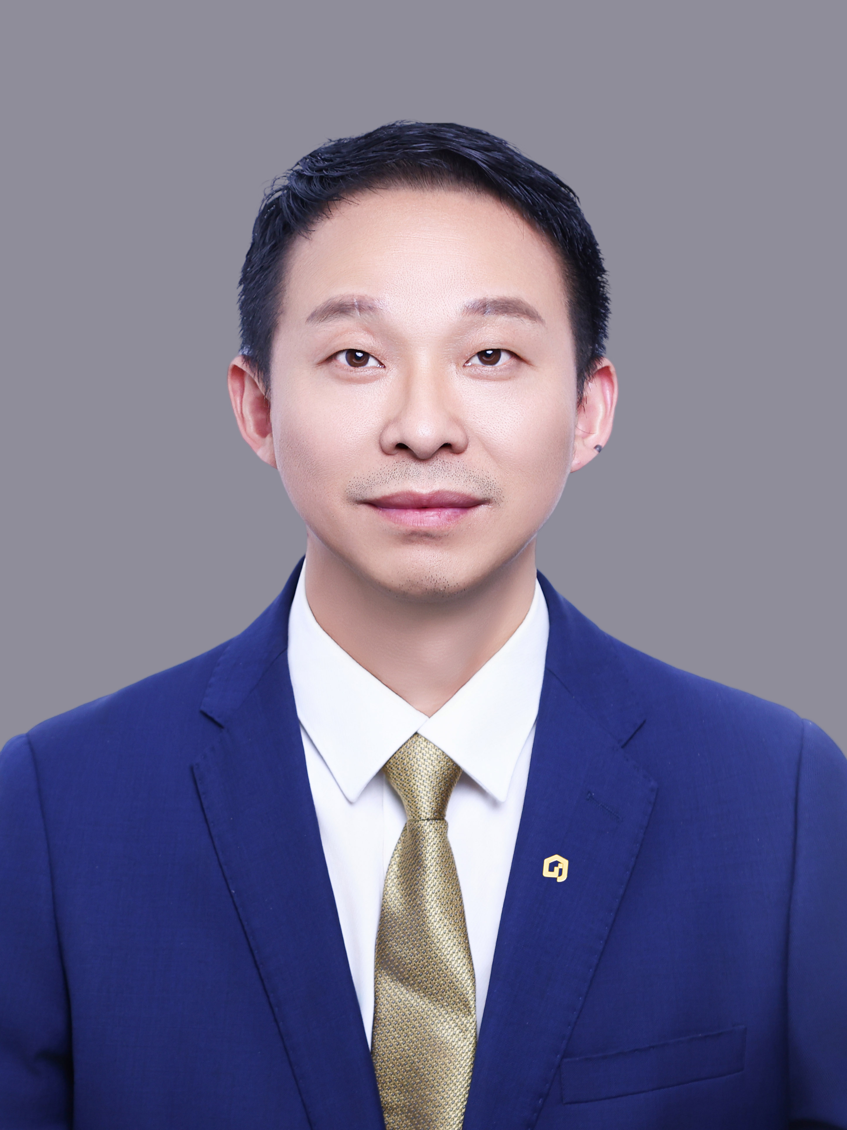 我爱我家经纪人曾伟雄