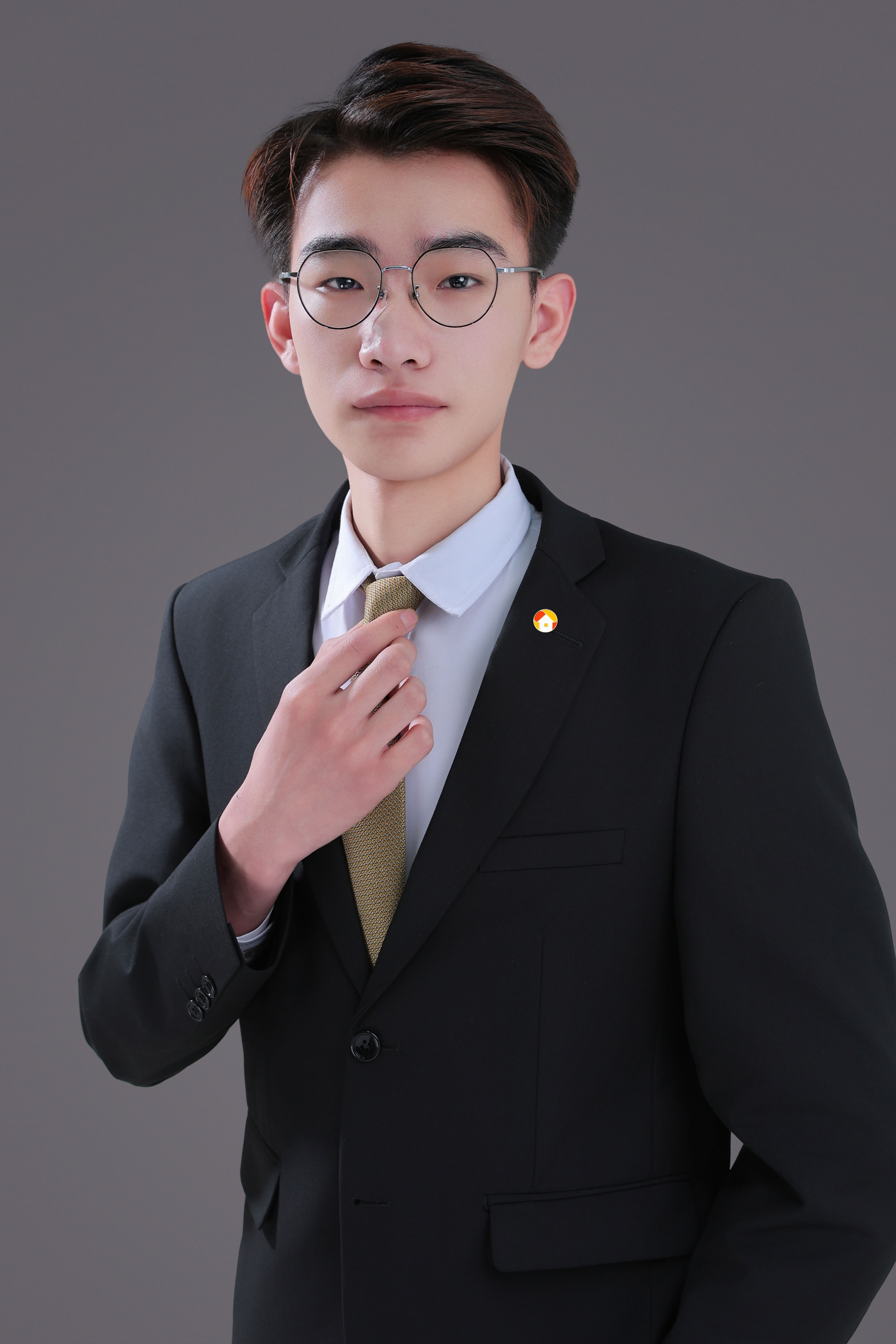 我爱我家经纪人张延超