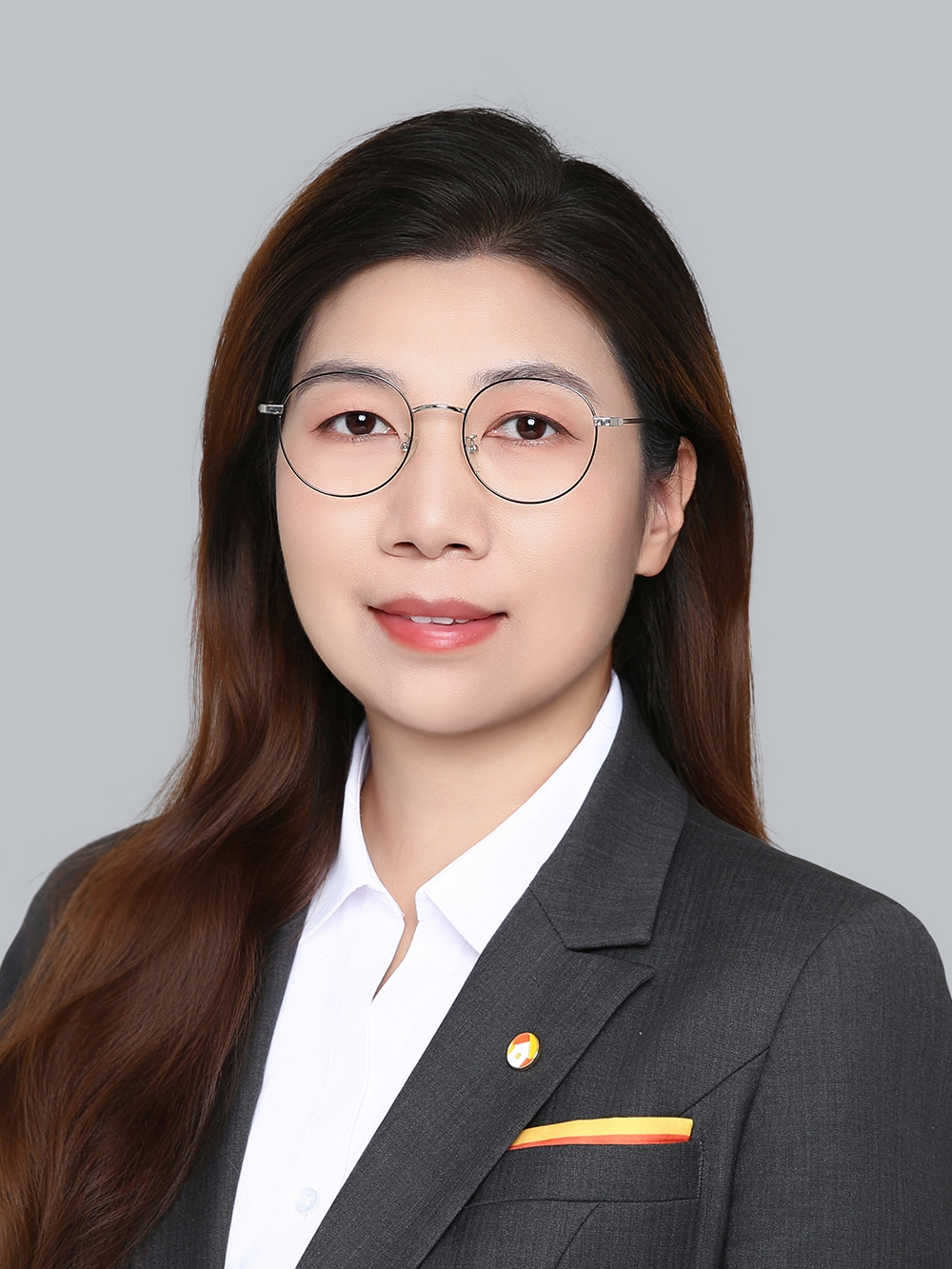 经纪人杨桃英