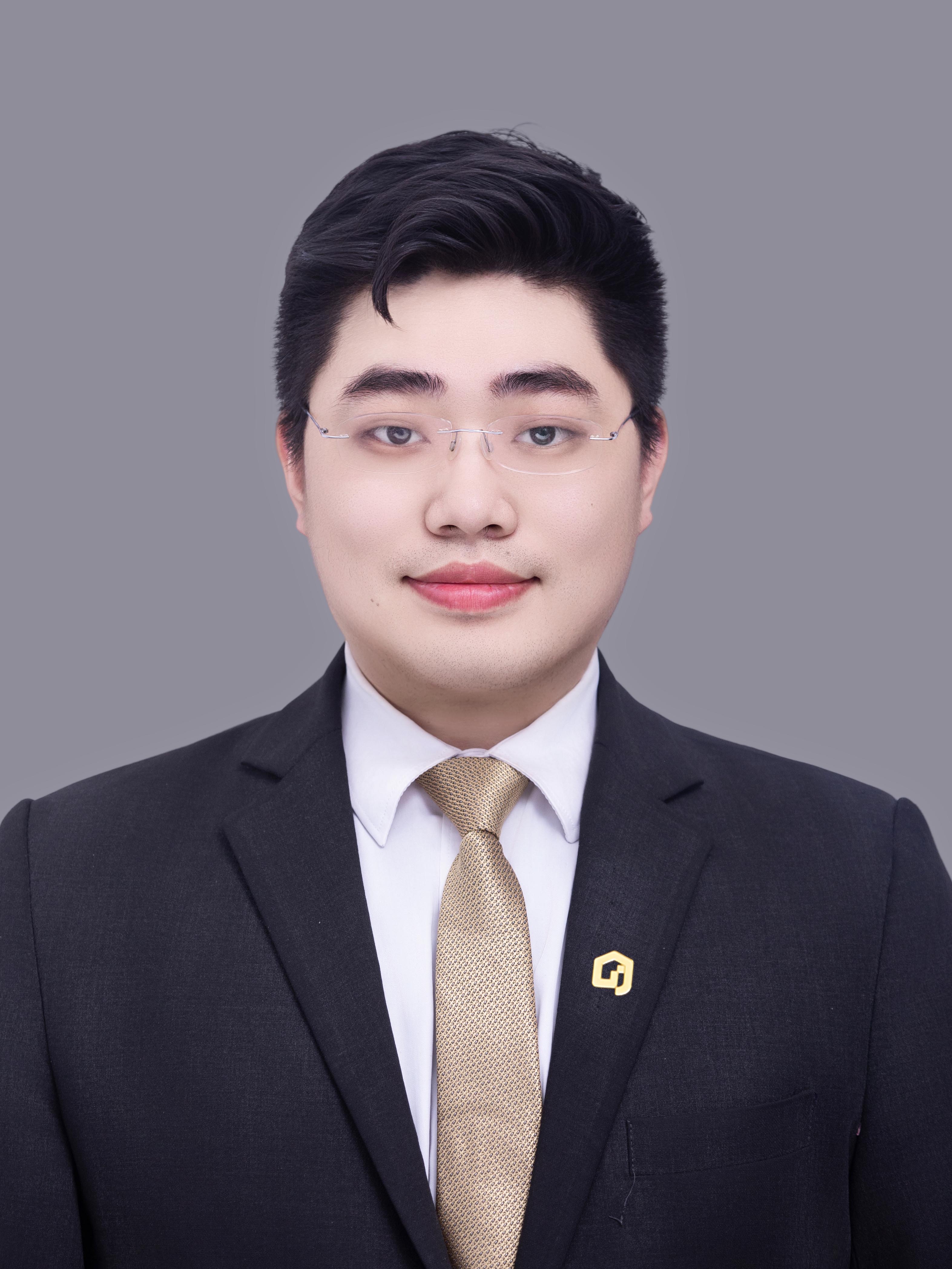 经纪人何曦和
