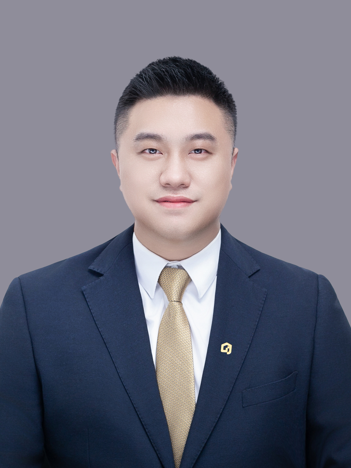 经纪人严青龙