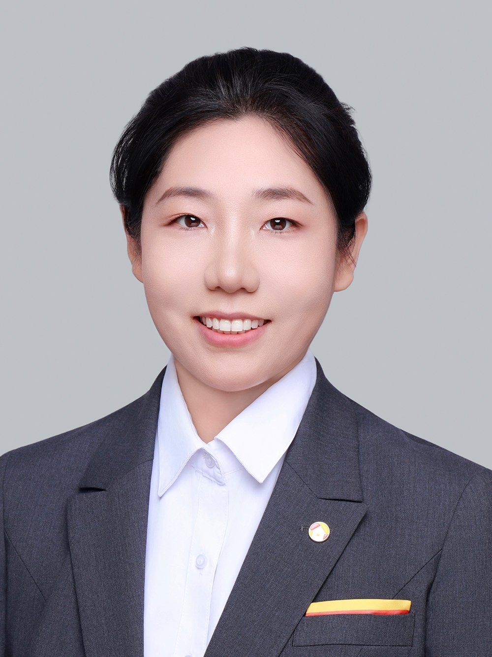 经纪人李霖