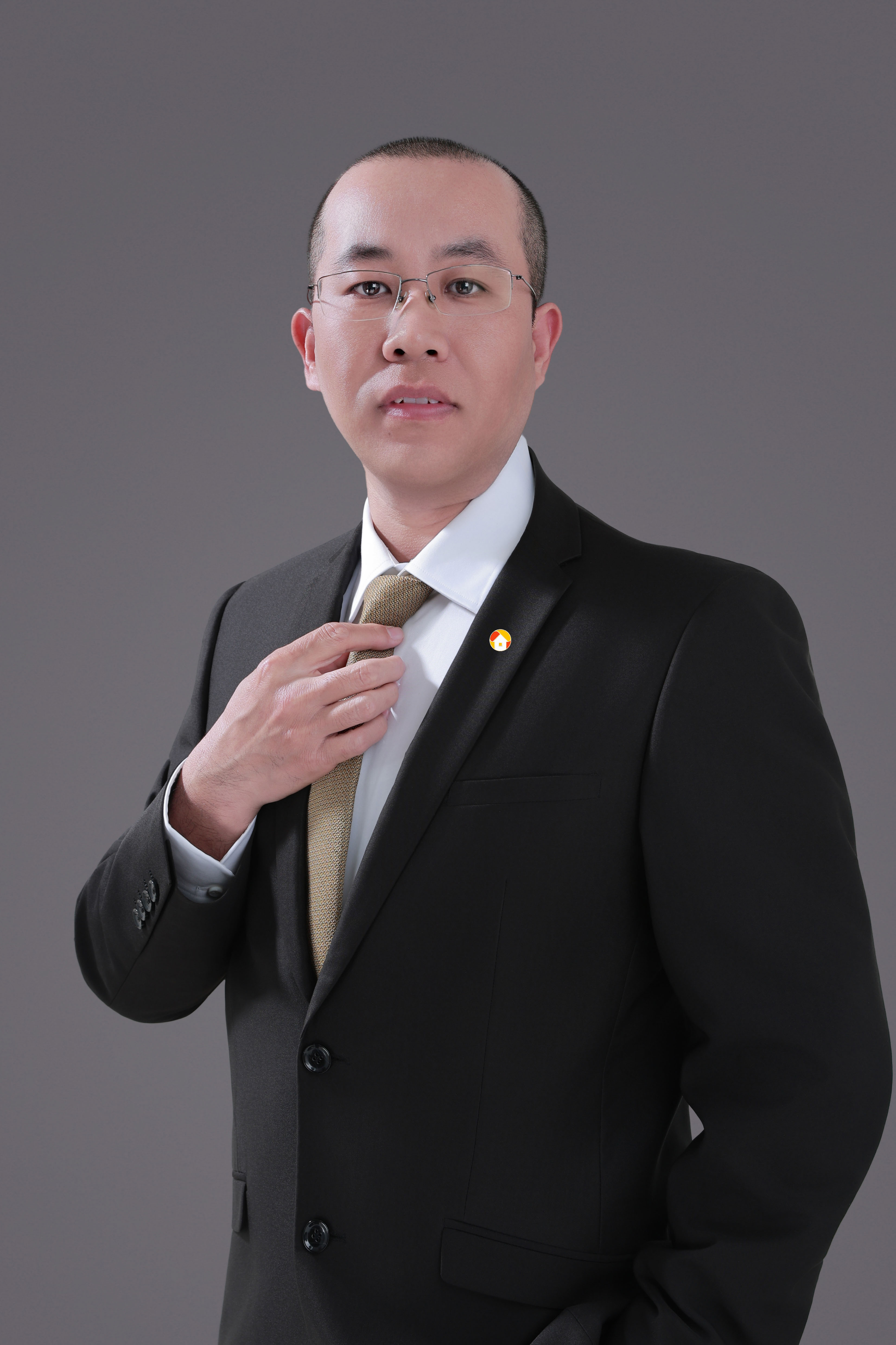张晨光