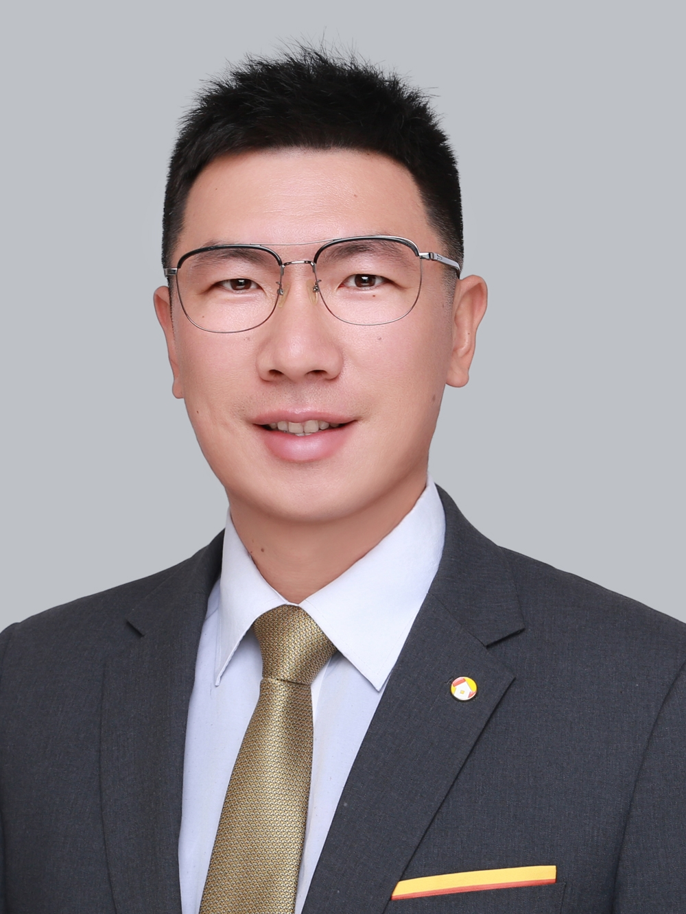 张建伟