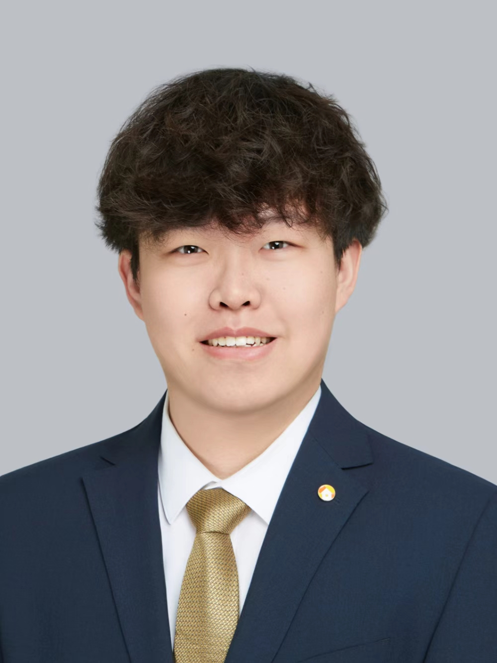 经纪人王东兴