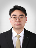 经纪人李平
