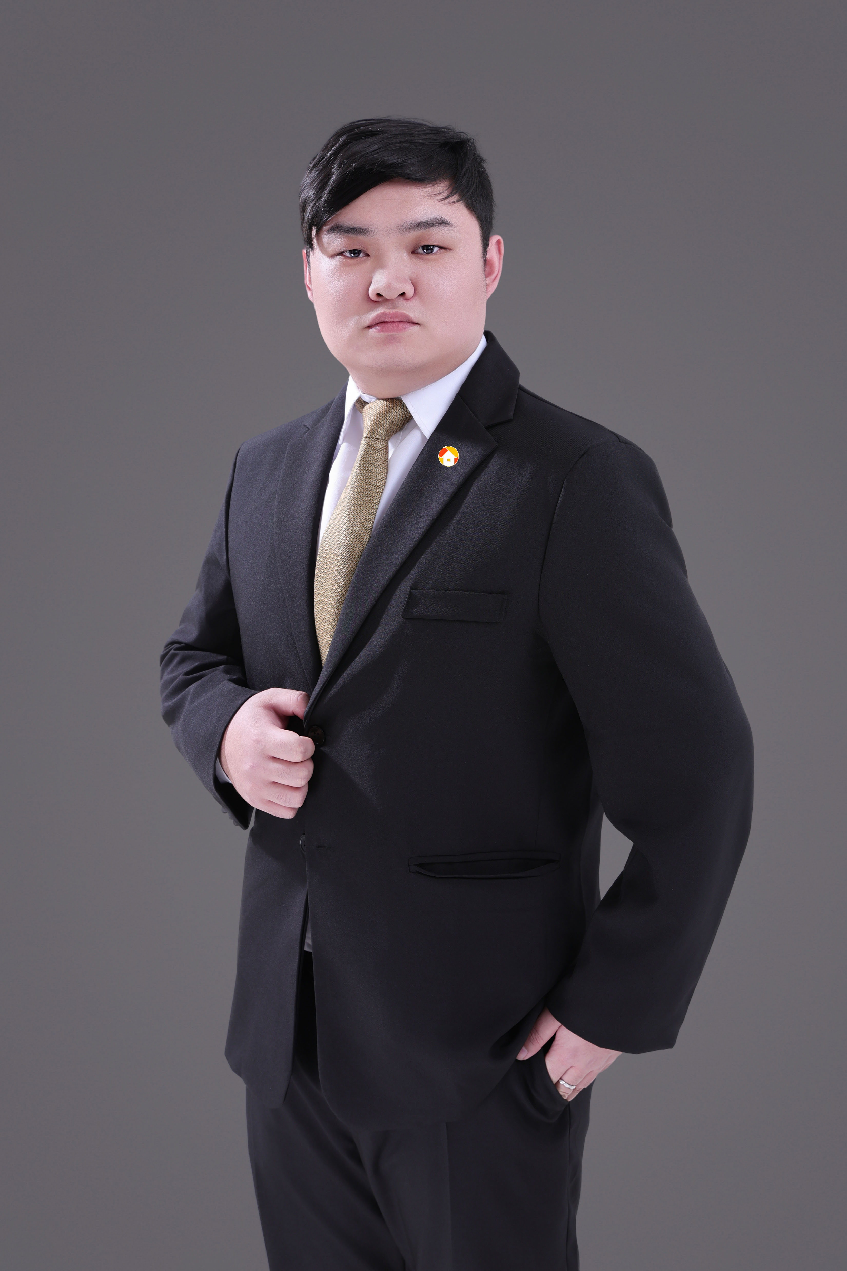 经纪人王琪