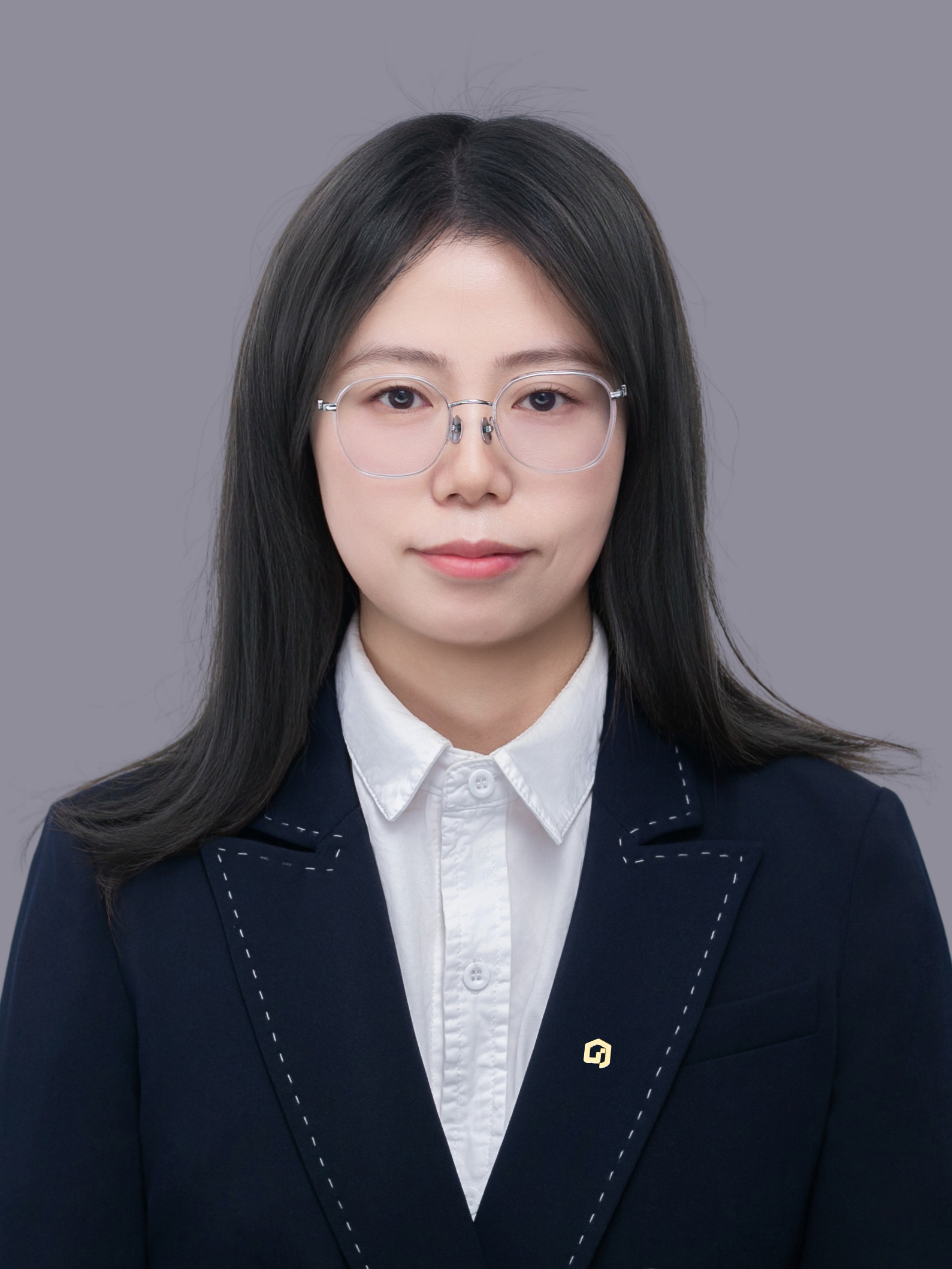 经纪人董娅昵